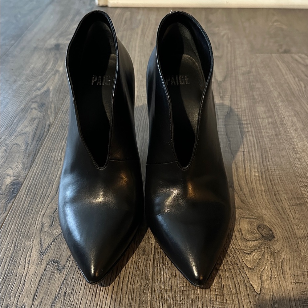 PAIGE Emi Black Pointed Toe Ankle bootie Sz 8.5M - Picture 4 of 11